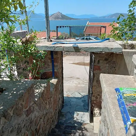 Vila Fantastic House With A Wonderful View Of The Sea Kapotidhes Exteriér fotografie